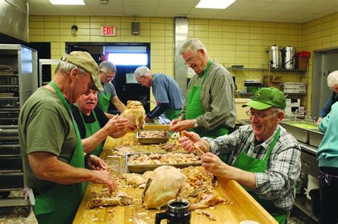 Community Thanksgiving Dinner returns to Escanaba | News, Sports, Jobs - The Mining Journal