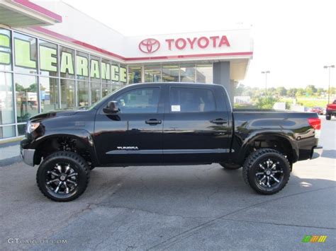 2011 Toyota Tundra CrewMax 4x4 Custom Wheels Photo #54748707 | GTCarLot.com