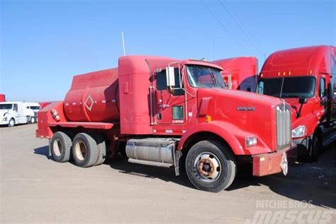 Kenworth T800, 2003, Covington, Tennessee, United States - Used tanker trucks - Mascus Canada