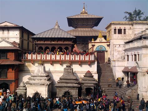 File:Pashupatinath temple,kathmandu,Nepal.jpg - Wikimedia Commons