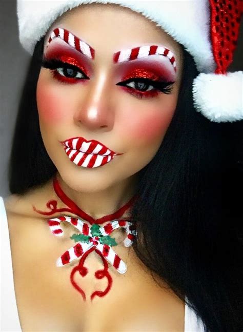 Pin by 𝐵𝒶𝒷𝓎 𝒟𝑜𝓁𝓁 on ♛♡ ¢няιѕтмαѕ gℓιттєя ♛♡ | Xmas makeup, Christmas ...