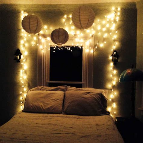 Decorate Your Bedroom with Beautiful Twinkle Lights