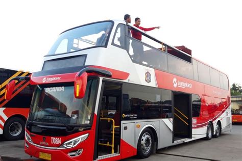 Serunya keliling Jakarta dengan Bus Wisata Double Decker | Atourin Blog