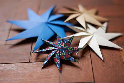 DIY CHRISTMAS PAPER STARS - LADYLANDLADYLAND