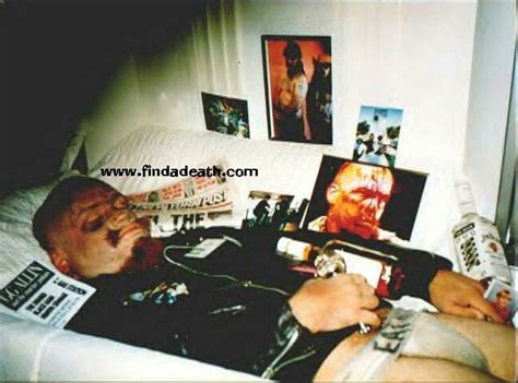 GG Allin one crazy funeral | Scumbags | Weird pictures, Post mortem pictures, Punk