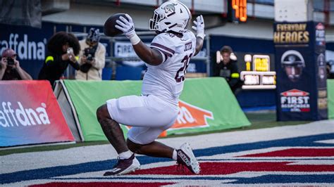 Texas State wins program's first bowl game, drinks SMU's stadium dry in ...