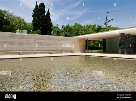 Barcelona Pavilion, reconstructed German Pavilion for the 1929 Stock Photo: 61822136 - Alamy