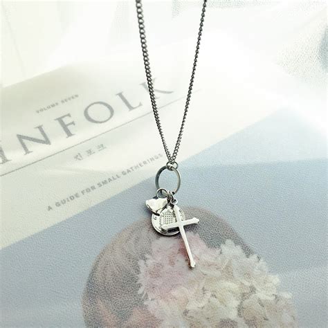 HEART CROSS NECKLACE - 이끌