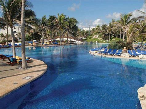 Grand Oasis Cancun - All Inclusive | gotravelyourself.com