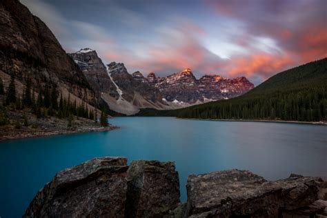 How To Photograph a Moraine Lake Sunrise - How To Photograph A Moraine ...