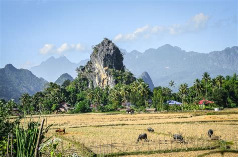 Vang Vieng Travel Tip - Riverside Boutique Resort Laos • EXPLORE LAOS