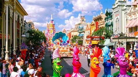 The Best Parades Disney Ever Created - KennythePirate.com