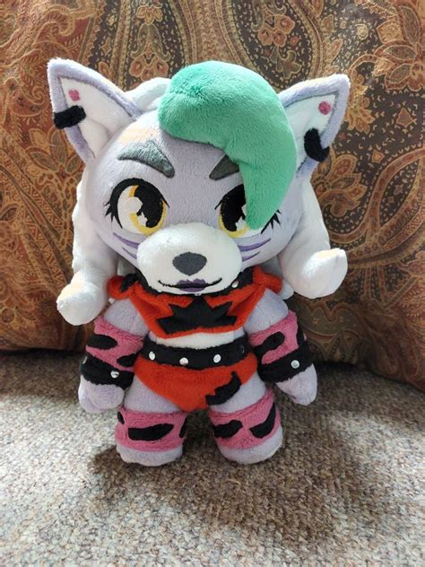 Custom Roxanne Wolf Plushie - ETSY : r/fivenightsatfreddys