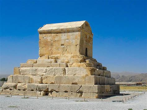 Tomb of Cyrus - AtlasIslamica