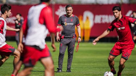 Carlos Carvalhal: "Vamos explorar as debilidades do Vitória SC" - Sporting Clube de Braga