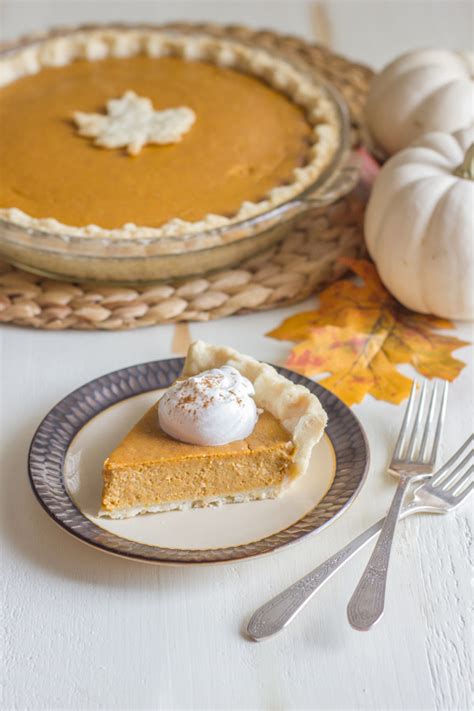 Classic Pumpkin Pie with Pie Crust Tutorial - Lovely Little Kitchen