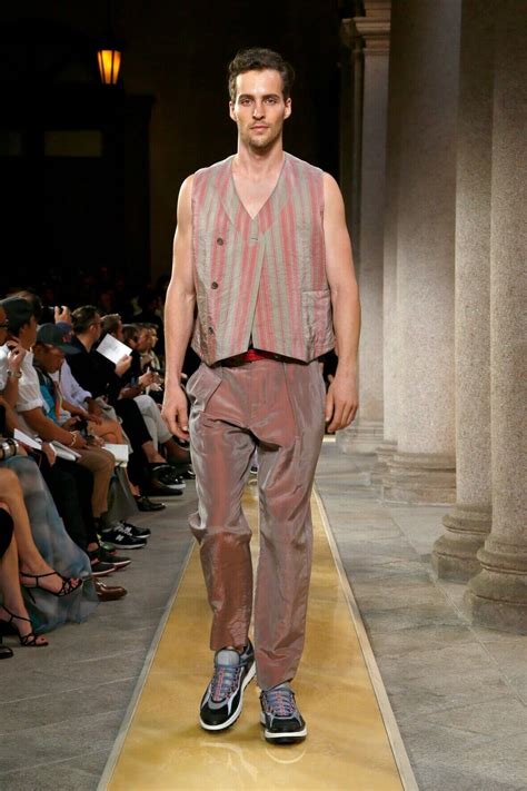 Attractive Summer Fashion Trend for Man in 2020 - Live Enhanced