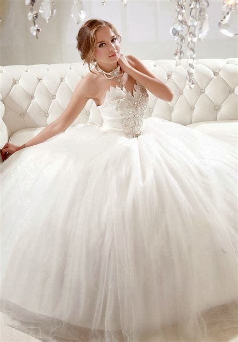 Link Camp: Cinderella Ball Gown Wedding Dress Collection 2014 (35)