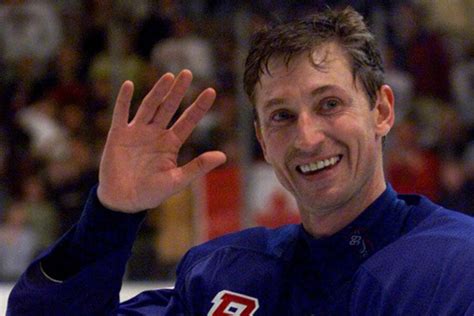 Wayne Gretzky: Hockey's greatest player, now retired, could probably still score 50 goals (VIDEO ...