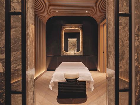 Toned, Firmed, Frozen: A Trip to the Spa at the Equinox Hotel