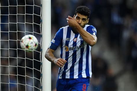 Inter Milan still consider Porto striker Mehdi Taremi a target