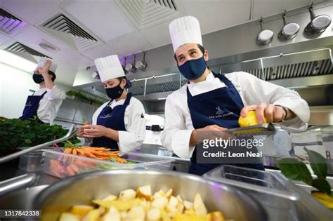 Demi Chef Photos and Premium High Res Pictures - Getty Images