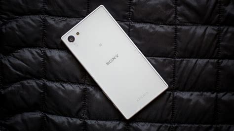 Sony Xperia Z5 Compact review: The best mini Android phone around - CNET