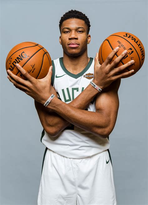 Giannis Antetokounmpo - Giannis Antetokounmpo Photo (40914877) - Fanpop