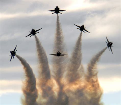 Free Images : wing, sky, smoke, aircraft, military, formation, wildlife ...