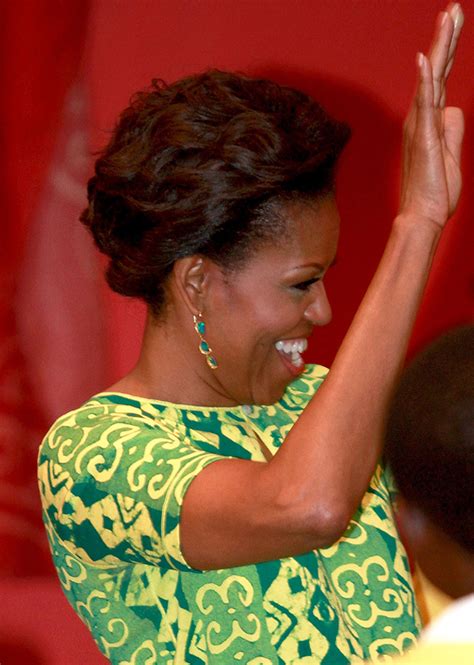 Michelle Obama’s Best Hairstyles | StyleCaster