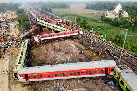 Pope prays for Indian train crash victims during Angelus - Catholic Review