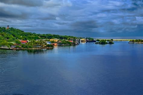 City of Coxen Hole, Island of Roatan, Bay Islands, Hondura… | Flickr