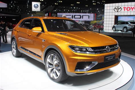 2013 LA Auto Show Live - VW CrossBlue Coupe Concept