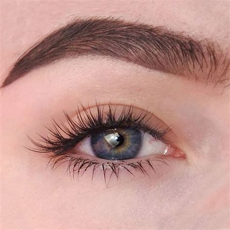 Get eyelashes extensions look at home or on the go with “Feather ...