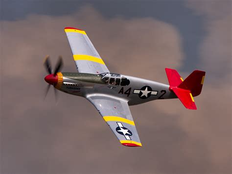 Moving Target Photography: Red Tail P-51 at OSH