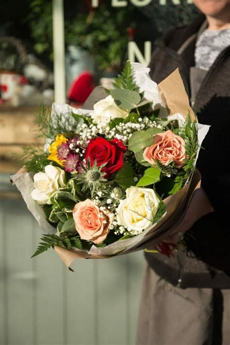 7 Best Florists for Flower Delivery in Bristol - Petal Republic