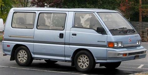 Mitsubishi Delica - Wikipedia