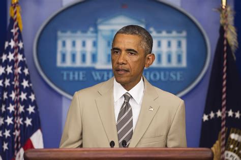 Obama Shows Off Sad Beige Suit for Summer