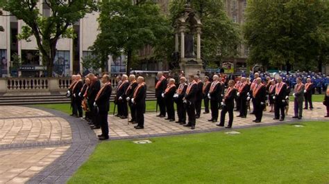 Thousands line streets for Belfast Twelfth parade - BBC News