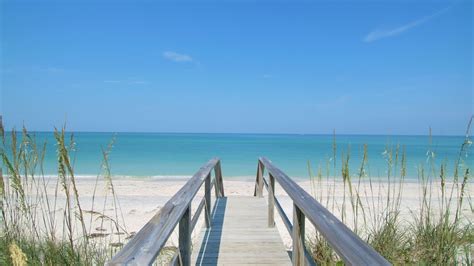 **STUNNING BEACH** Is This The Best Beach in USA? - Siesta Key, Florida ...