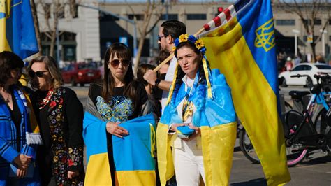 Stanford students reflect on ‘Stand With Ukraine’ rally