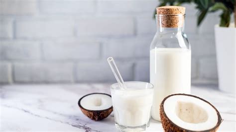 Coconut milk: nutrition facts and health benefits | Live Science