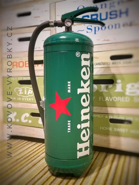 Fire extinguisher Heineken BAR | Decoração de garagem, Ideias de bar, Ideias pub
