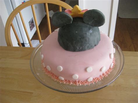 Heaven Scent Creations: Princess Minnie Mouse Cake