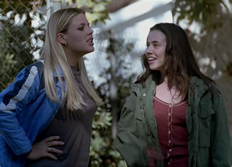 F&G ep 10 Kim and Lindsay | Freaks and geeks, Shows like gossip girl, Freeks and geeks