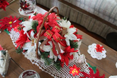 Poinsettia Christmas Decorations Are The Best! - The Houseplant Guru