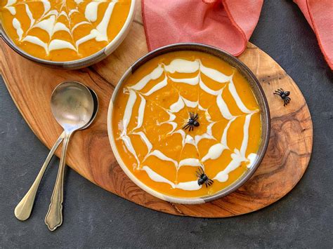 Healthy Halloween Soup: Spiced Pumpkin - The Fast 800