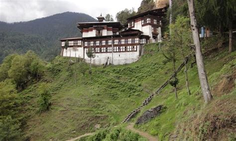 Explore Some of the Famous Monasteries of Bhutan