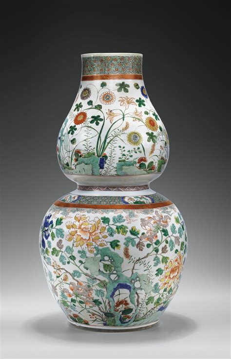 24 Stylish Japanese Vase Shapes 2024