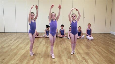 CHILDREN BALLET CLASSES | Siegeris Dance - YouTube